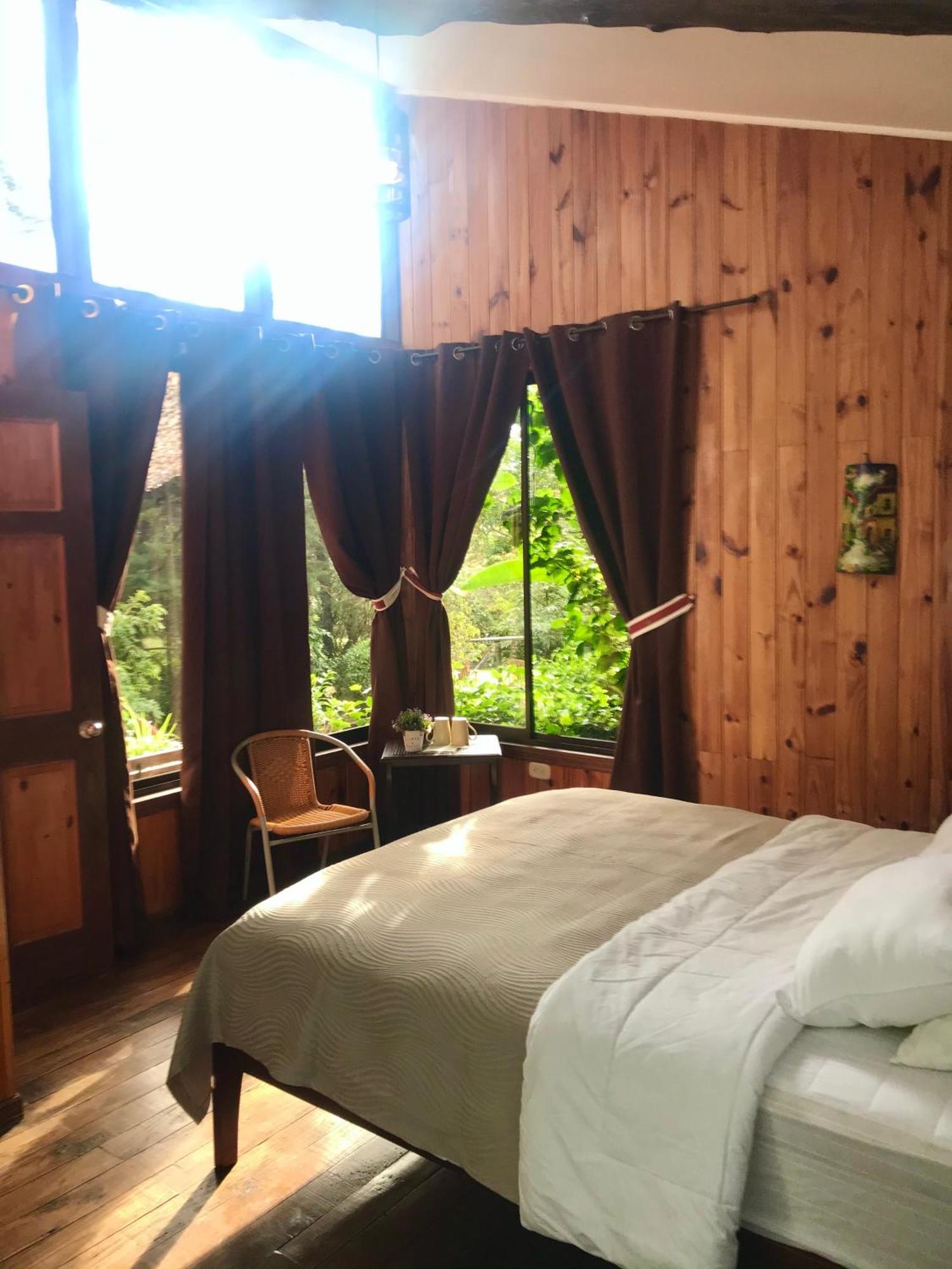 Yerbabuena Lodge Monteverde Bilik gambar