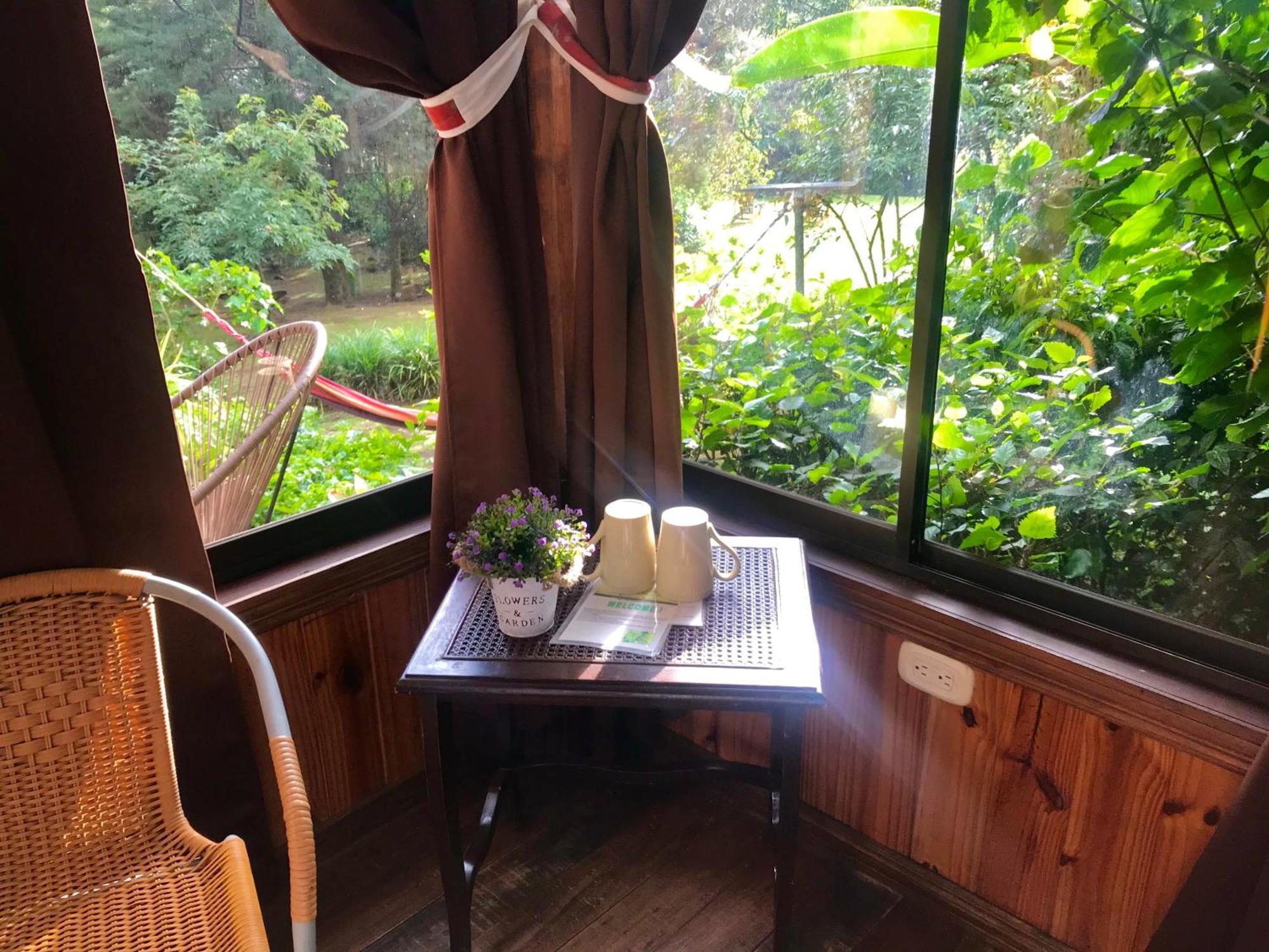 Yerbabuena Lodge Monteverde Bilik gambar